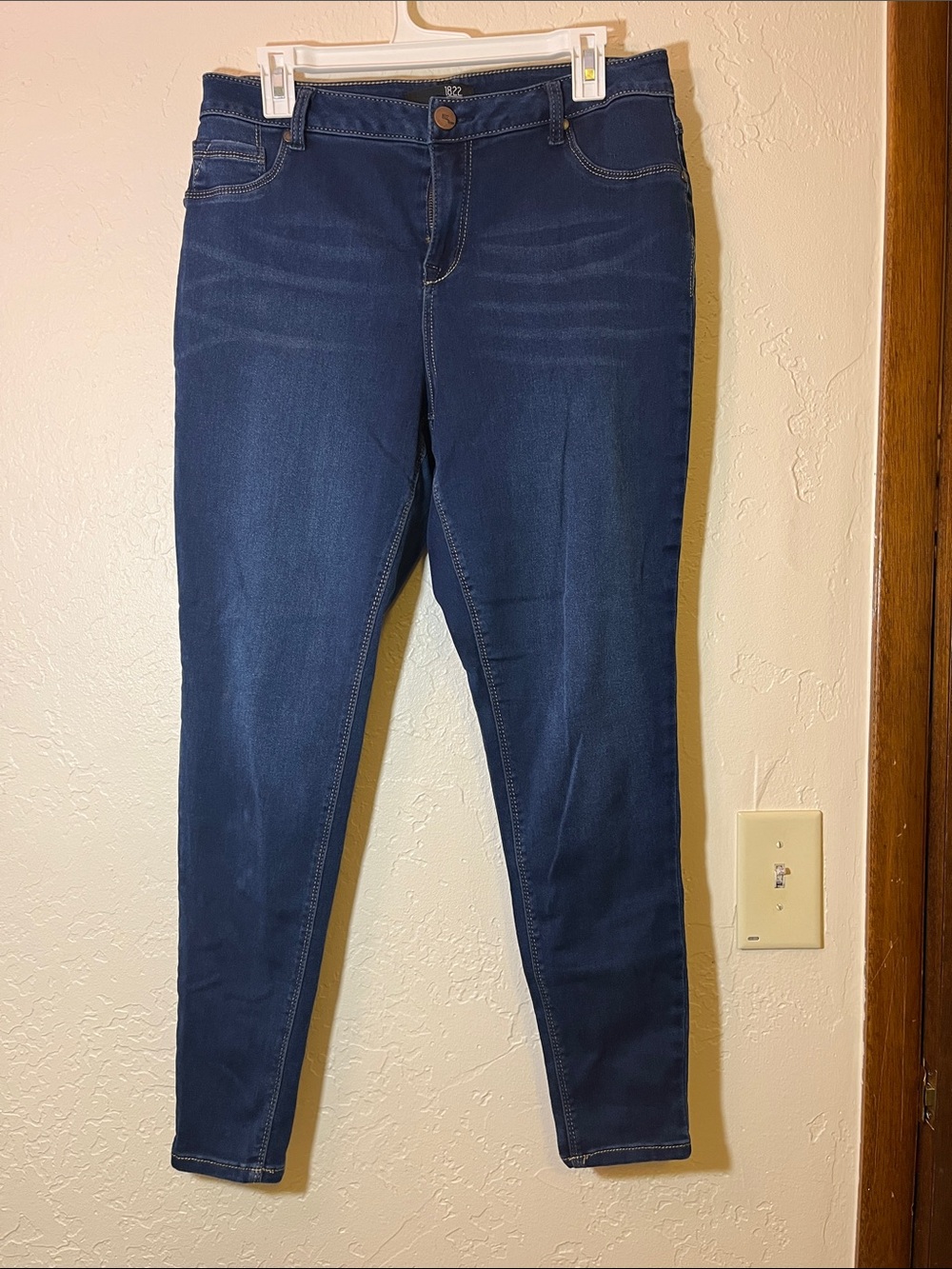 1822 Denim Women's Dark Indigo Skinny Jeans